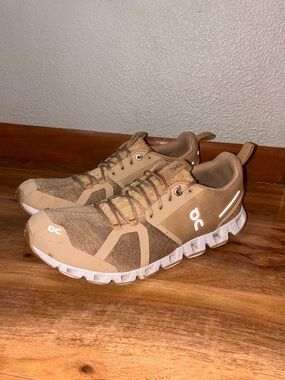 On Cloud 5 Terry Men’s Running Athletic Sneaker Shoes, tan/cork - Size 9.5